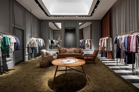 burberry shop online uae